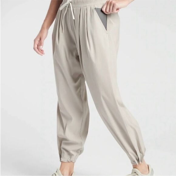 Athleta Revive Pants Beige sz 4 - Picture 3 of 10